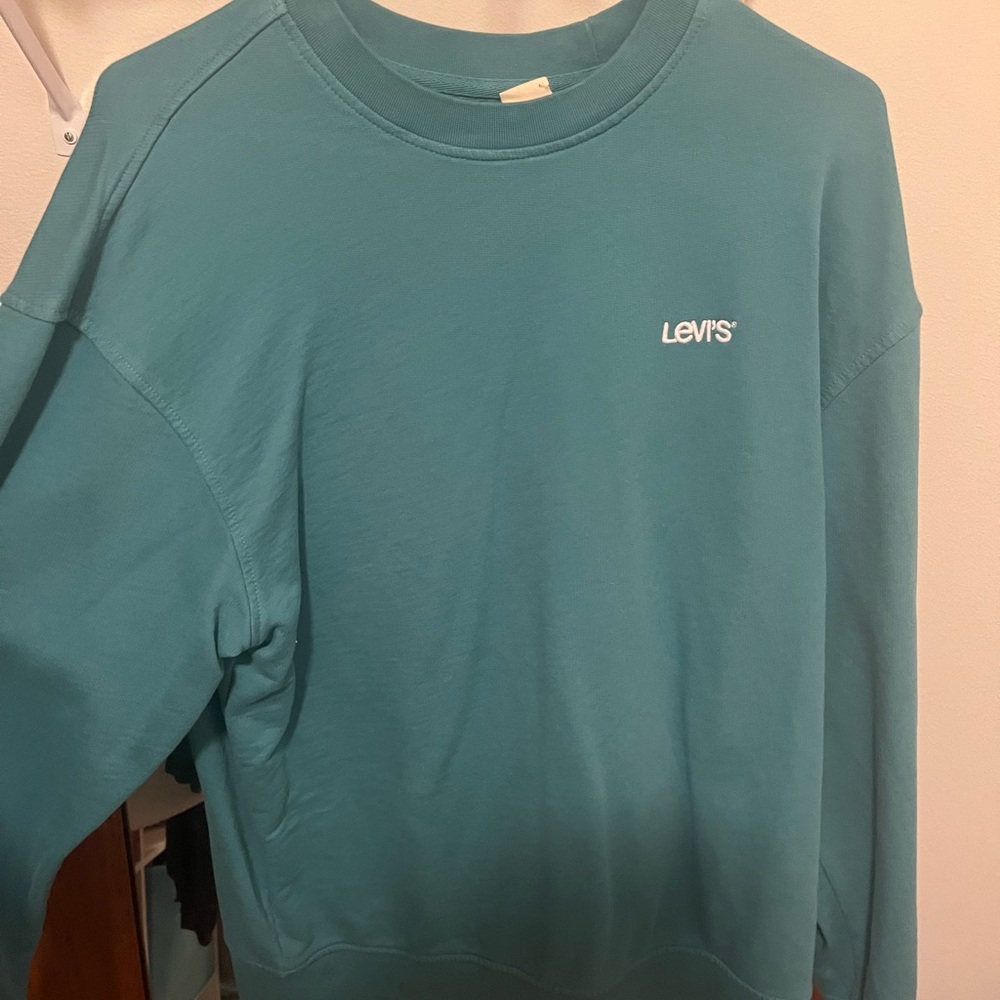 levi’s sweatshirt size L